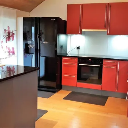 아파트 Whole Large 3 Levels *