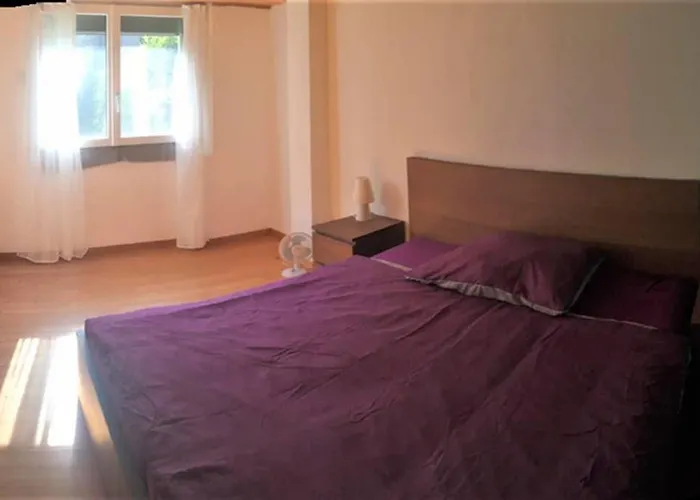 Whole Large 3 Levels Διαμέρισμα *